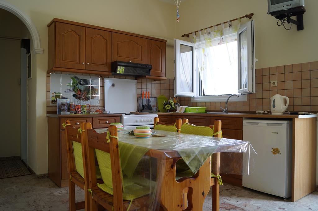 Katerina Pool Apartments Acharavi  Exterior photo